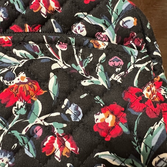 Vera Bradley Black Floral Women's Bag - Picture 3 of 9